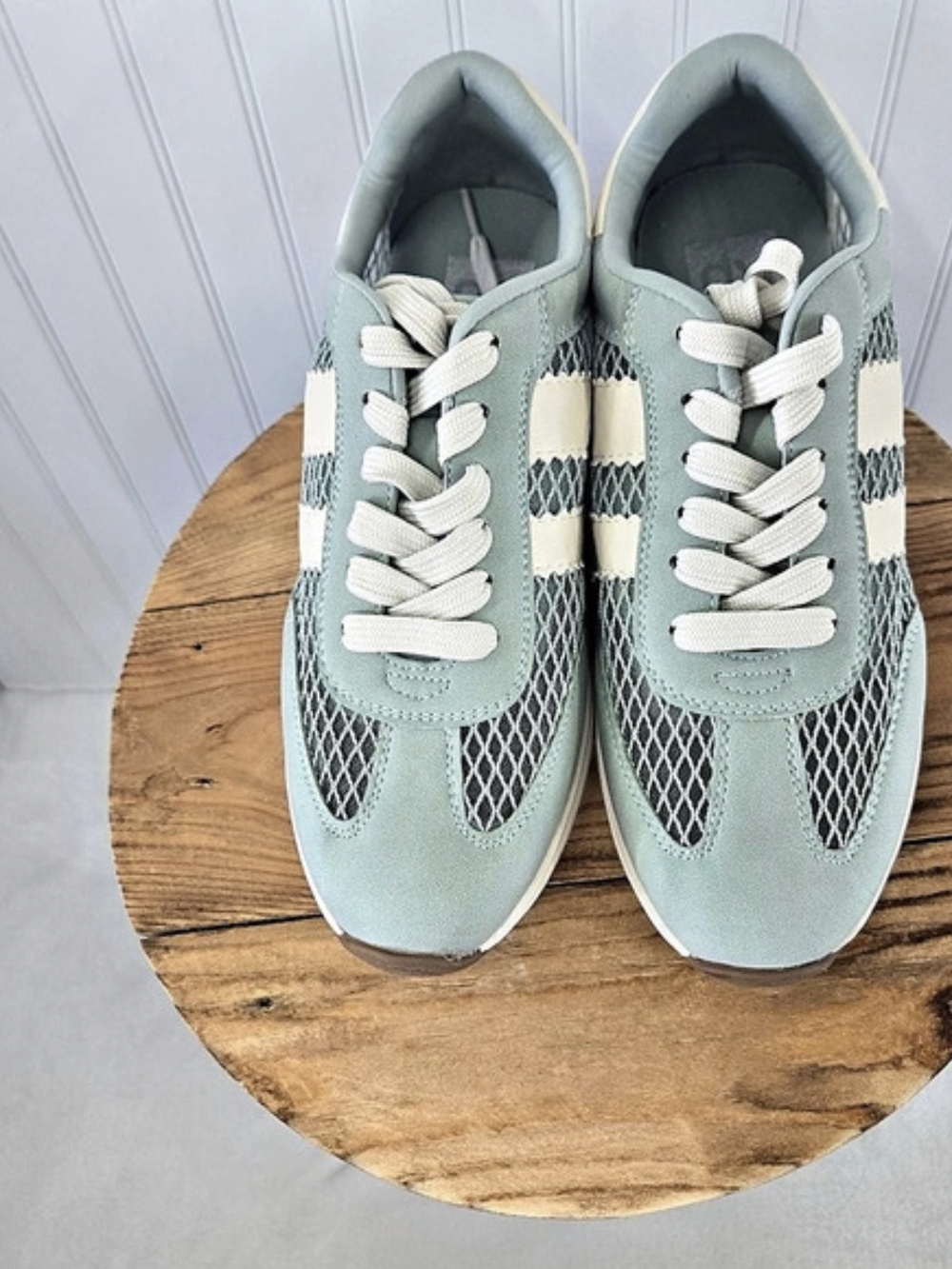 DV Dolce Vita Jammy - Sage Green Mesh Sneakers Size 8 Women's
